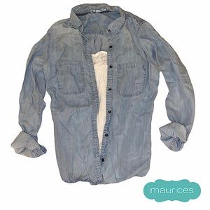 Maurices Sz Small Button Down Top denim looking